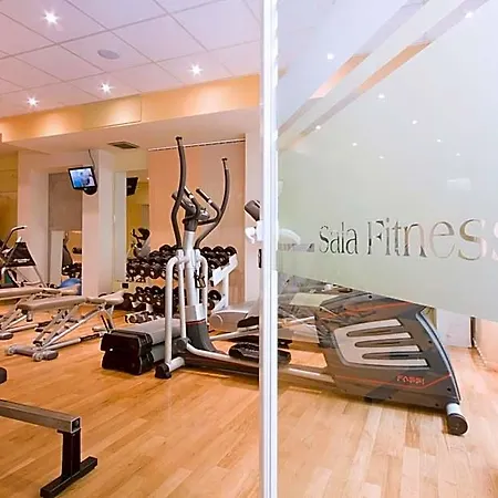 Hotell Torino Wellness & 4*