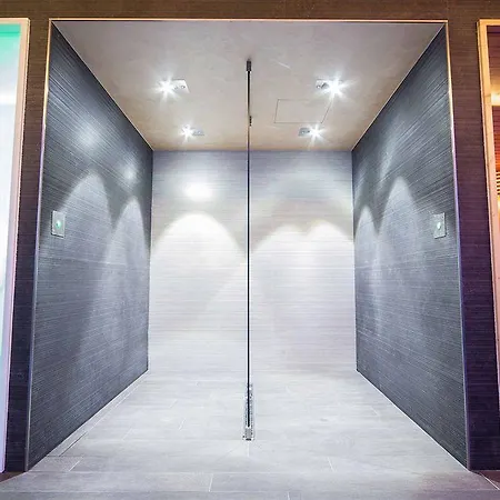 Torino Wellness & 4* ディアーノ・マリーナ