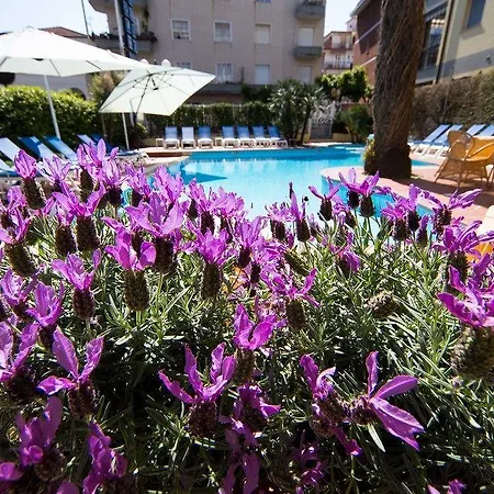 Torino Wellness & 4* ディアーノ・マリーナ