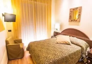 ホテル Torino Wellness & 4*