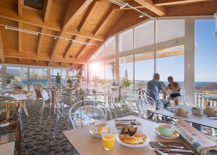 Hotell Torino Wellness & 4*